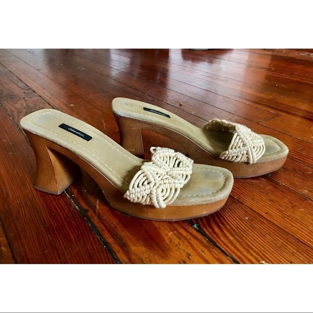 🌻 Block Heeled Sandals